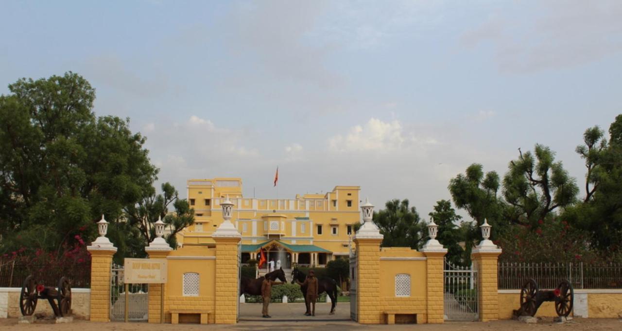 Hotel Roop Niwas Kothi, Near Mandawa à Nawalgarh Extérieur photo